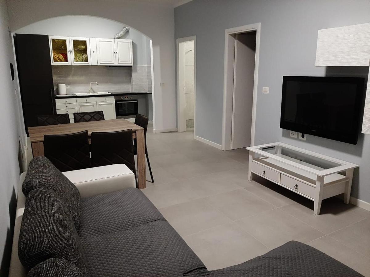 Junik Apartment Орикум Экстерьер фото
