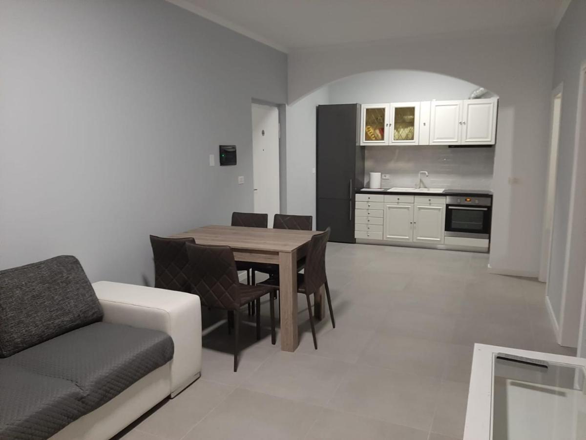 Junik Apartment Орикум Экстерьер фото